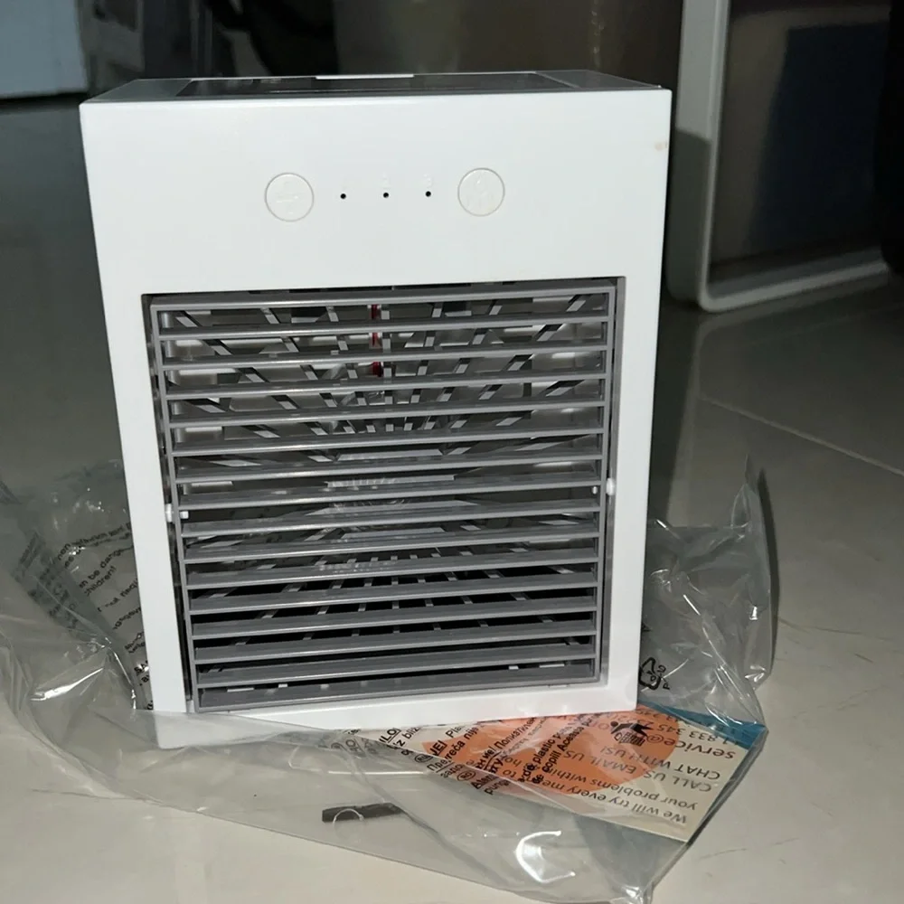 2-in-1 Mini Portable Cooler. - Picture 12 of 14